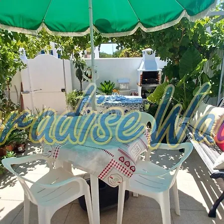Guest house Maison Typique - By Paradisewaves Porches (Algarve)