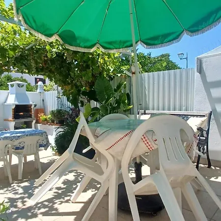 Guest house Maison Typique - By Paradisewaves *