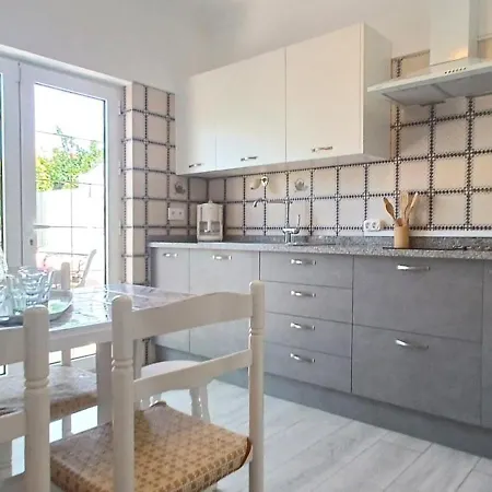 Guest house Maison Typique - By Paradisewaves *